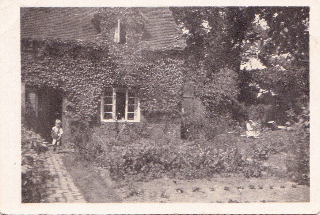 Cottage at the bottom of Tom Hill